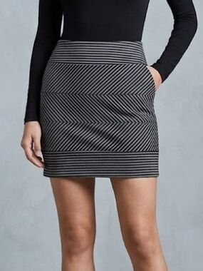 Gray Nollie bodycon Skirt with back zipper